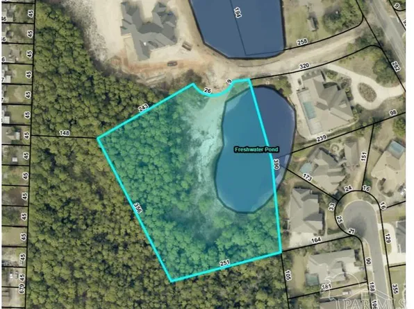 Soundside Dr, Gulf Breeze, FL 32563