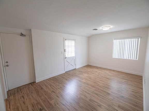 5th image of 9312 Carlton Hills Blvd