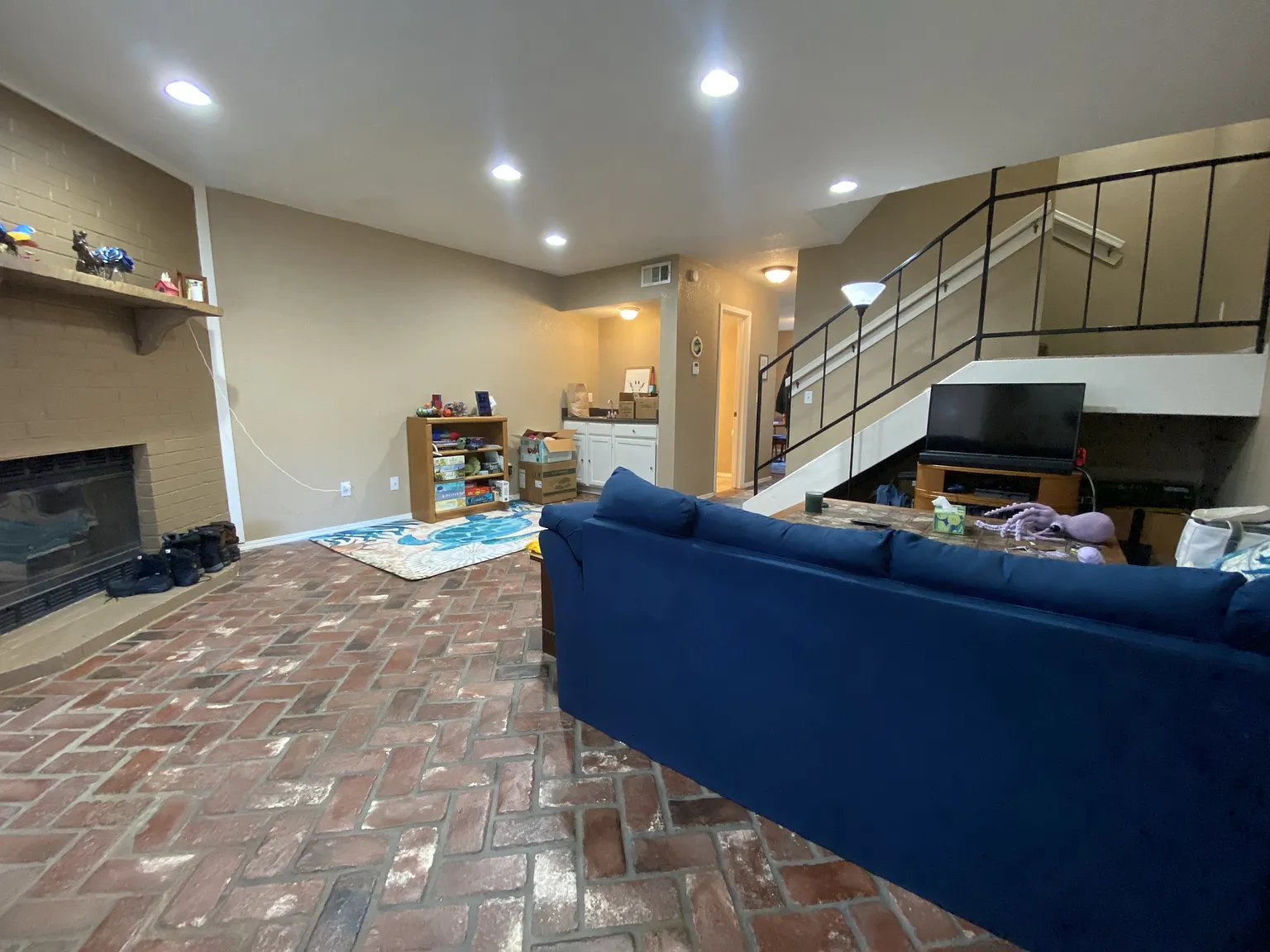 Eastgate Dr - 1332 (Hvac Wnty) - 1 — Photo 4