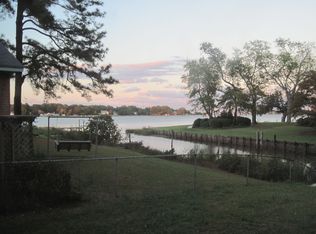 108 Shore Dr, Portsmouth, VA 23701