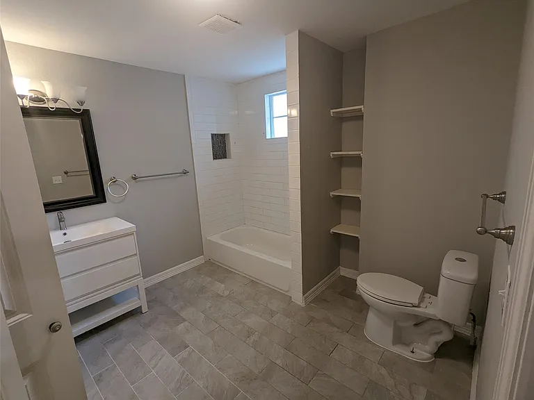 7521 Laredo St — Photo 17