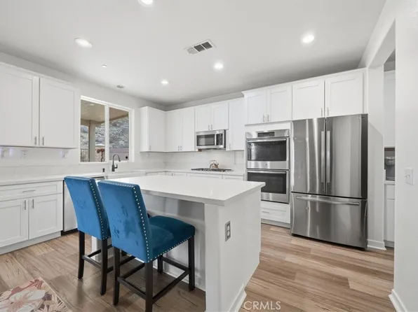 34308 Heather Ridge Rd, Lake Elsinore, CA 92532
