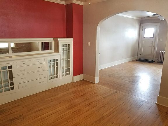 4th image of 601 S 13th St