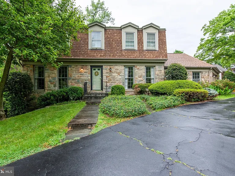6034 Chesterbrook Rd #B — Photo 21