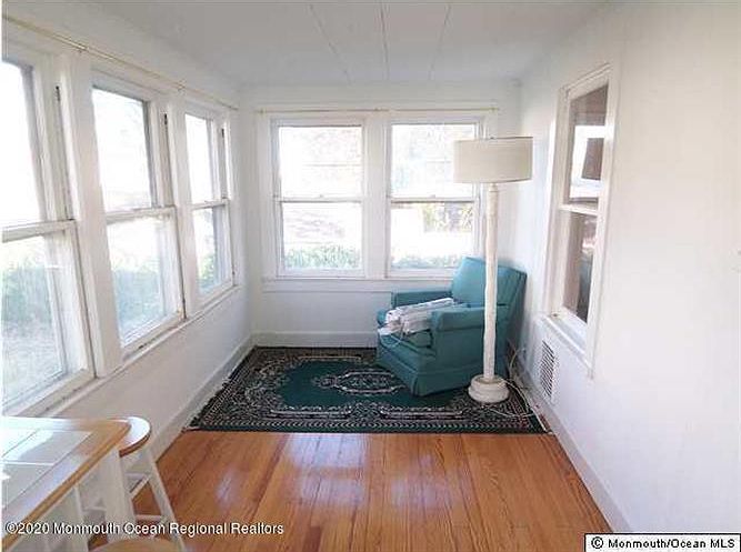 2nd image of 413 Evergreen Ave