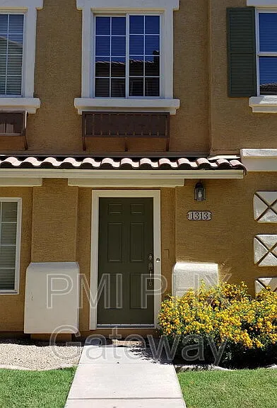 1313 S Sabino Dr — Photo 1
