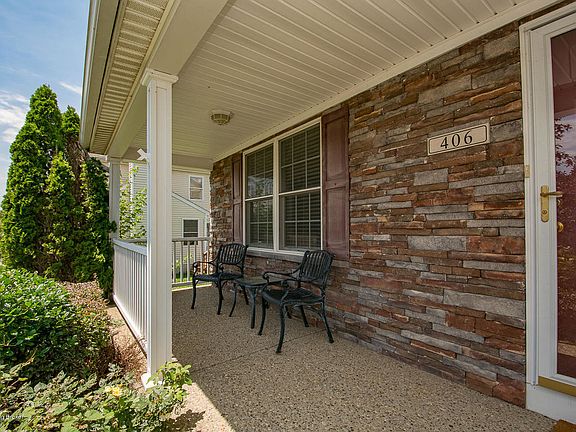 3rd image of 406 Frostwood Rd