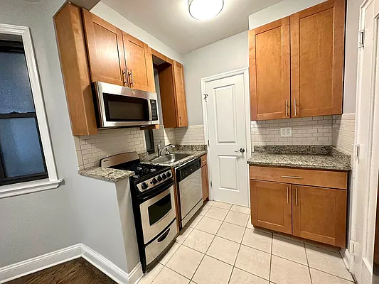 Rented by Tourma Realty LLC | media 23