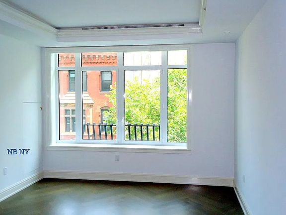 4th image of 132 E 65th St APT 4B