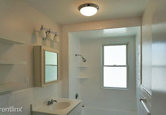 56-58 Oxford St. #58-3 Somerville Shared Unit Photo 4
