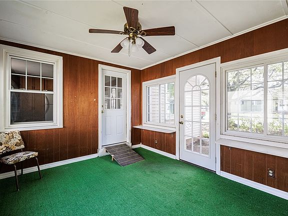 5th image of 147 Hilltop Rd