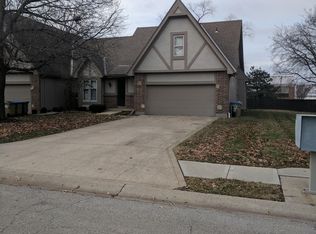 330 N Park Dr, Raymore, MO 64083