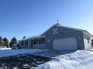 11840 Barnes Hwy, Eaton Rapids, MI 48827