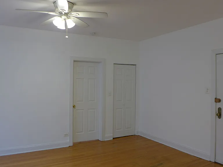 Lamon Courts Apartments — Photo 23