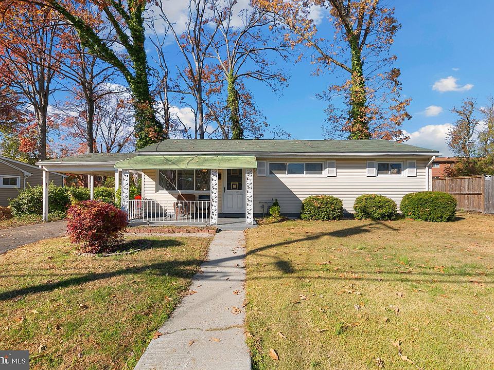 1st image of 1010 Somerset Dr
