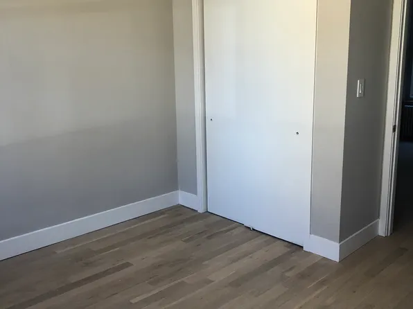 1868 Hart Street image 6 of 9