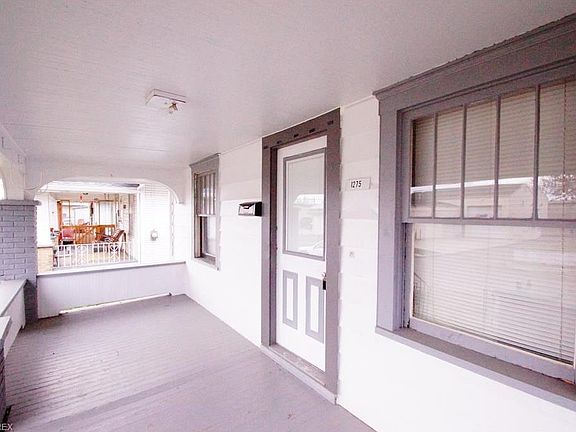 3rd image of 1275 Greenfield Ave SW