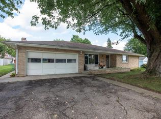 221 N 1st St, Argos, IN