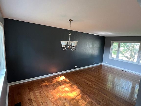 4th image of 7321 Catalpa Ave