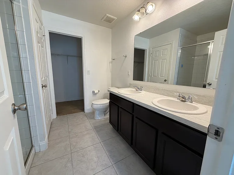 2835 Mosshire Cir — Photo 7