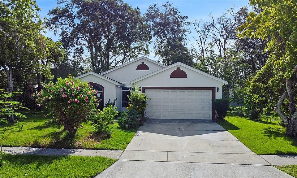 1st image of 1304 Tyler Lake Cir