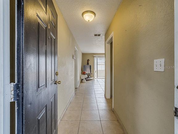 3rd image of 3032 Castle Harbor Dr