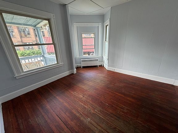 3rd image of 106 Johnson St #1