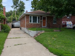 9035 Bessemer Ave, Saint Louis, MO 63134