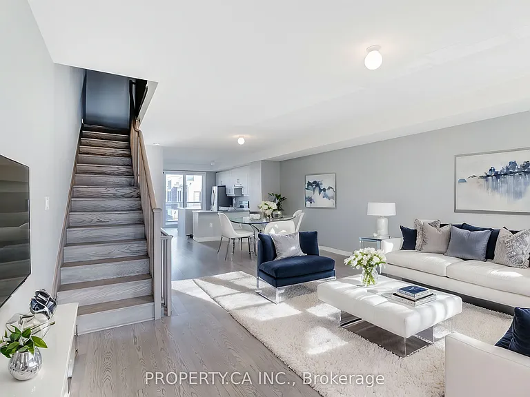 24 Clarington Blvd — Photo 12