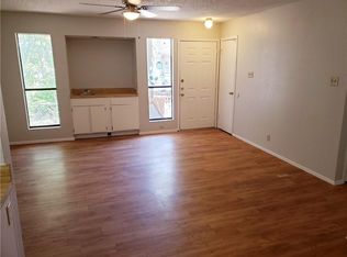 904 Chisholm Cv, Round Rock, TX 78681