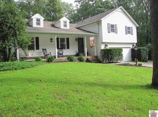 222 Sir Charles Ct, Calvert City, KY 42029
