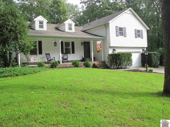 222 Sir Charles Ct, Calvert City, KY 42029