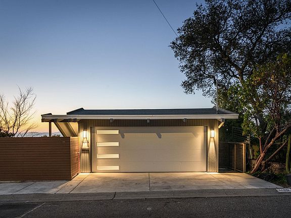 2nd image of 1468 Summit Rd