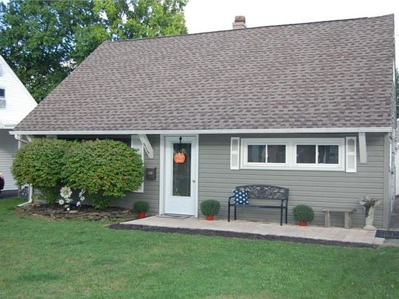 1st image of 215 N Roanoke Ave