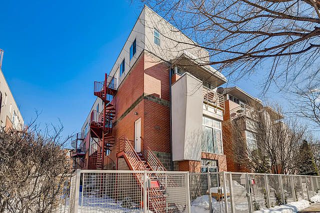 1st image of 1931 S Clark St #1C