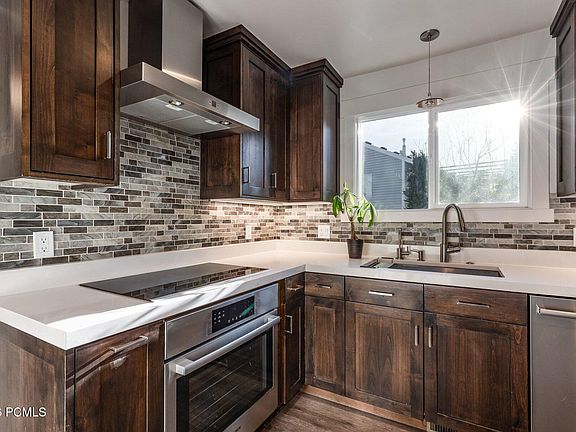 2nd image of 2830 Holiday Ranch Loop Rd