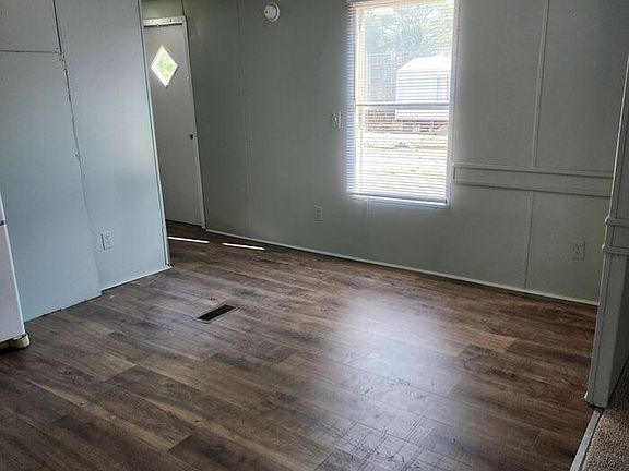 5th image of 25 Patton Ln