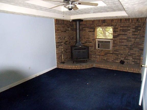 3rd image of 9020 Vanns Tavern Rd
