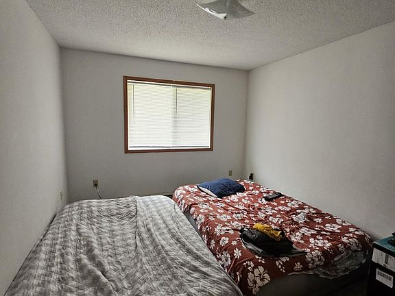 4th image of 2415 Fryklund Dr #1