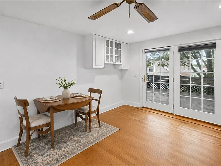 153 G St — Photo 4