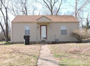 109 SW Hillside Dr, Topeka, KS 66611