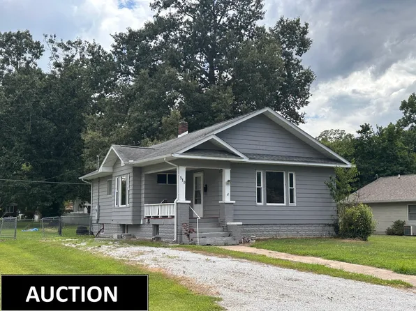 510 Mitchell St, Benton, IL 62812