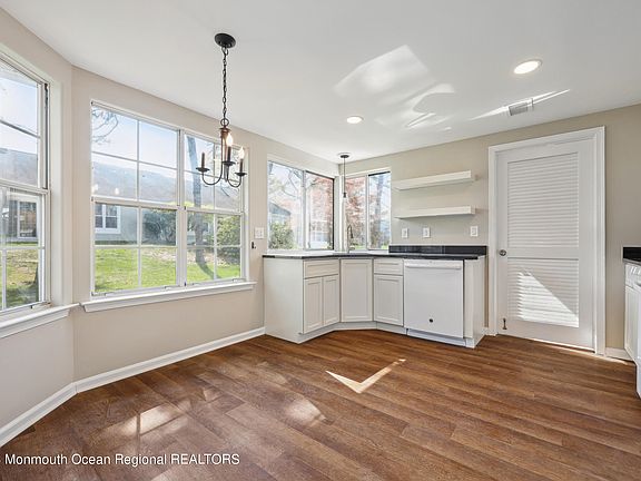 5th image of 1017A Buckingham Drive