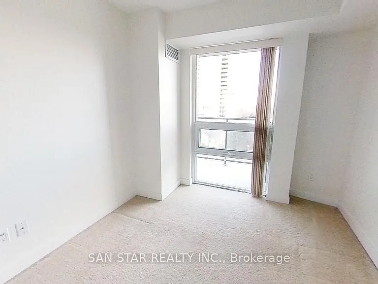 185 Bonis Ave #612 — Photo 7