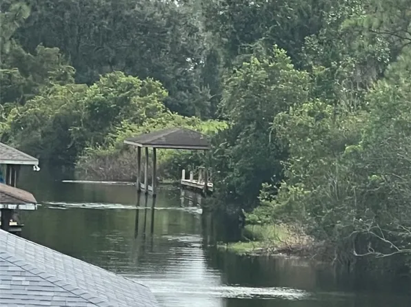 126 Mango Rd NE, Lake Placid, FL 33852