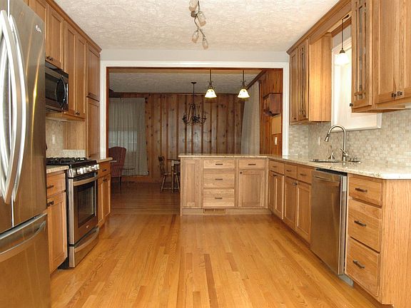 4th image of 1718 Merritt Dr
