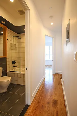 Rented by Nooklyn NYC LLC | media 19