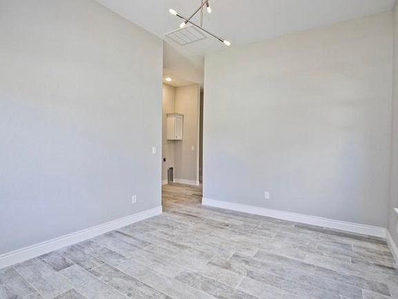 5th image of 1111 SW Parnell Dr #2733