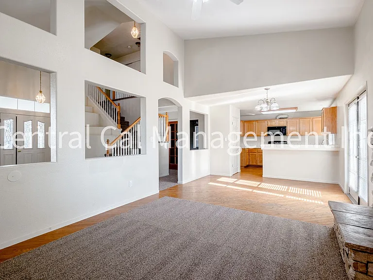 4000 Mariana Way — Photo 6