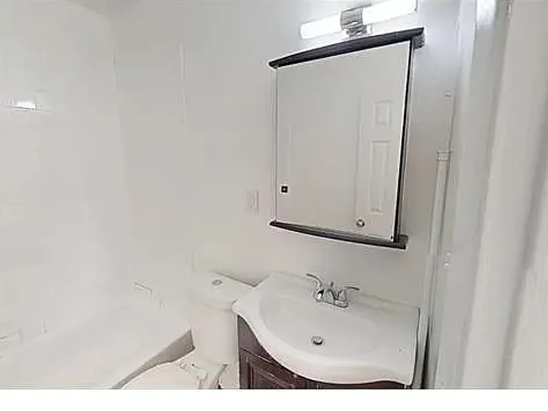 4241 Foote St NE — Photo 13